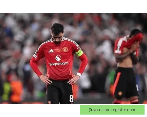 曼联再度接洽英格兰铁卫球员愿加盟曾被标价七千万失败