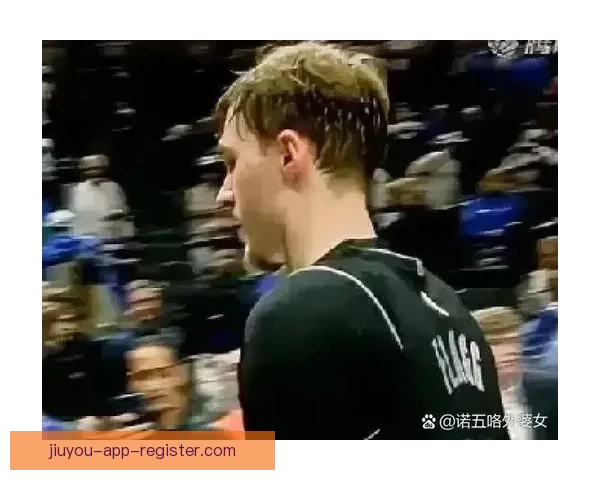 弗拉格谈穆迪末节最后一攻：传球是最佳选择腿部支撑出现问题