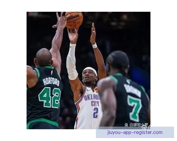 离谱反差布朗吐槽亚历山大罚球近期频繁上双对比赛季平均显巨大变化